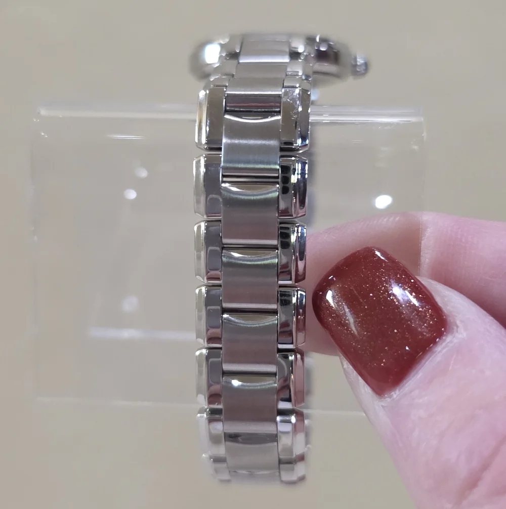Classic Silver Bulova Women's Dress Collection Easy Read Wrist Watch C860903